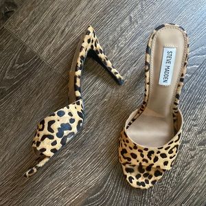 Steve Madden heeled slip on sandals size 8 animal print